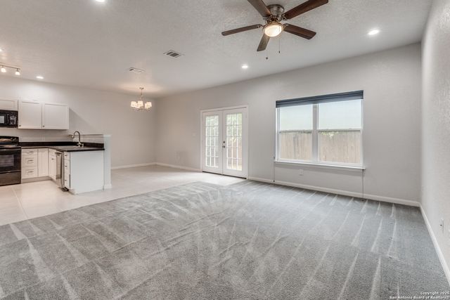 19 Oak Plaza, San Antonio, TX 78216