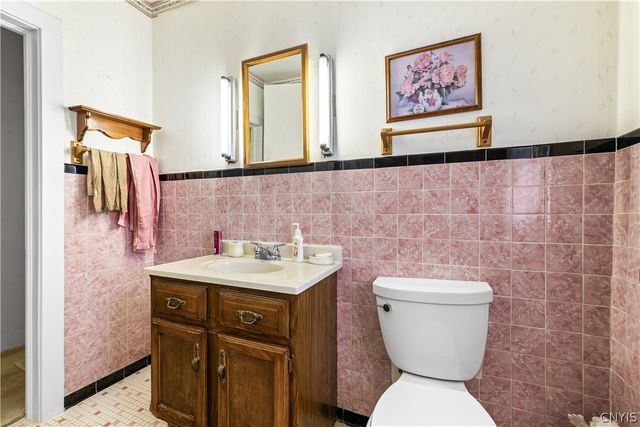 802 Oakwood Street, Rome, NY 13440