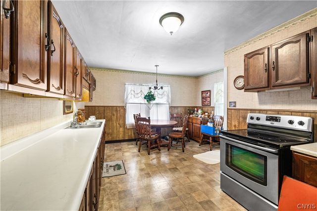 802 Oakwood Street, Rome, NY 13440