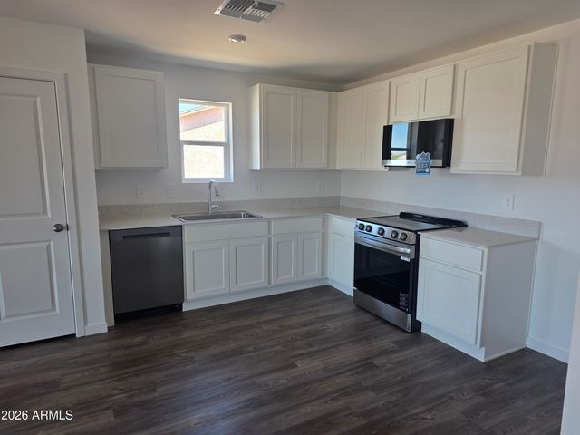 11188 W VENTANA Drive, Arizona City, AZ 85123