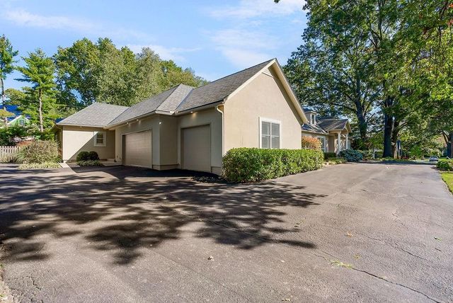 4100 W 90 Terrace, Prairie Village, KS 66207