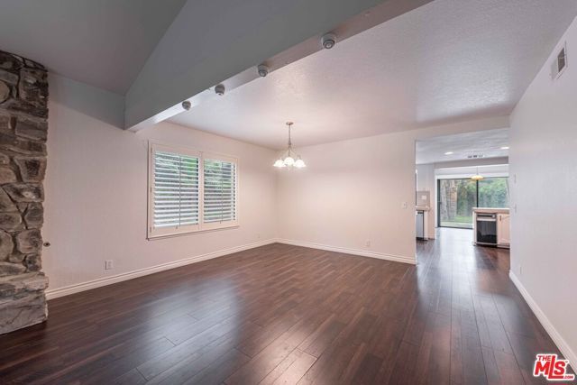 27821 Via Amistosa, Agoura Hills, CA 91301