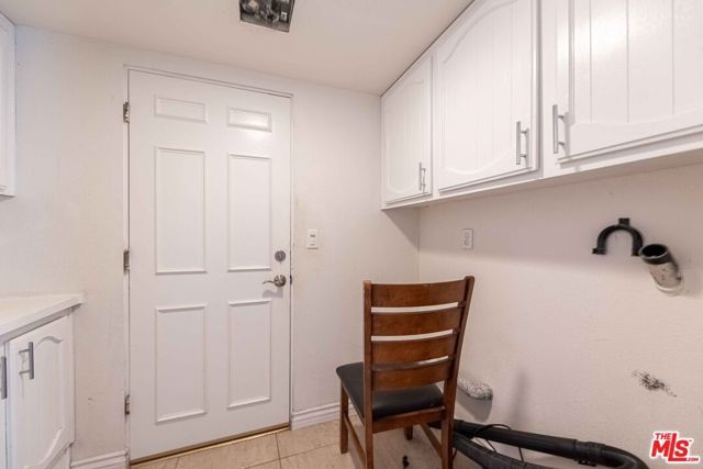 27821 Via Amistosa, Agoura Hills, CA 91301