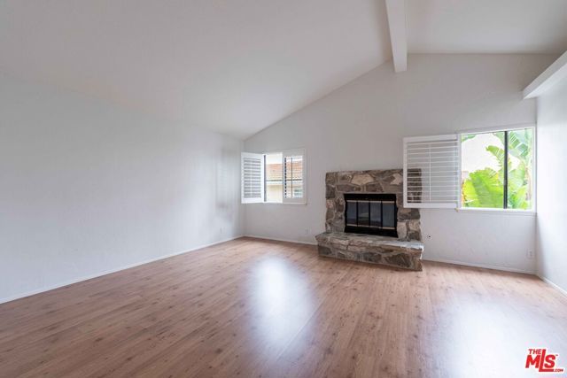 27821 Via Amistosa, Agoura Hills, CA 91301