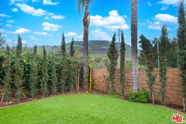 27821 Via Amistosa, Agoura Hills, CA 91301