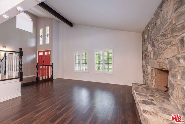 27821 Via Amistosa, Agoura Hills, CA 91301