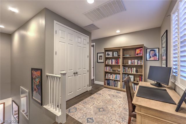 12540 Skylight View Street, Las Vegas, NV 89138