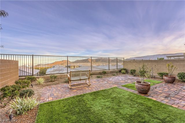 12540 Skylight View Street, Las Vegas, NV 89138