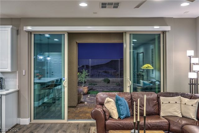 12540 Skylight View Street, Las Vegas, NV 89138