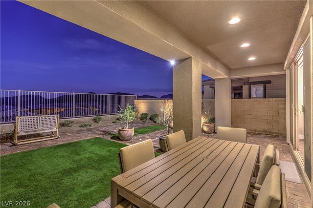 12540 Skylight View Street, Las Vegas, NV 89138