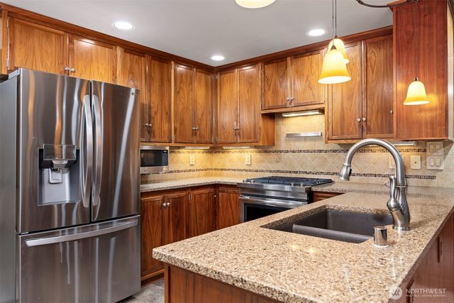 3718 Greenville Street, Bellingham, WA 98226