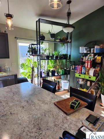 2213 Links St., Mankato, MN 56001