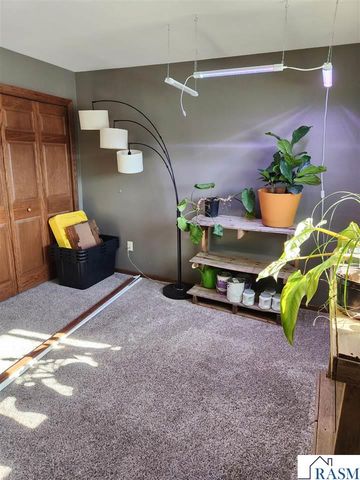 2213 Links St., Mankato, MN 56001