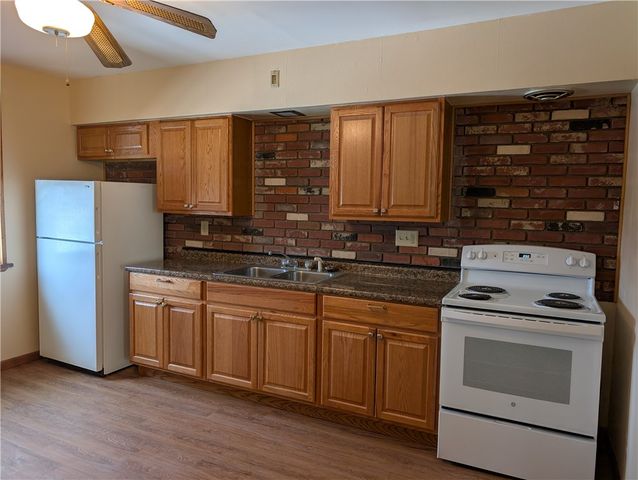 619 Conrad 2, Charleroi Boro, PA 15022