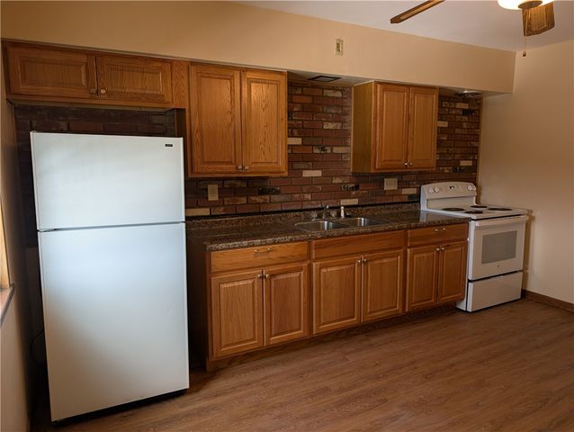 619 Conrad 2, Charleroi Boro, PA 15022