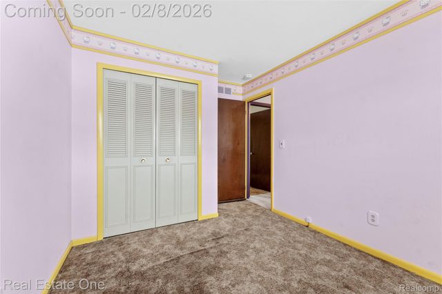 25556 Rusty Street, Taylor, MI 48180