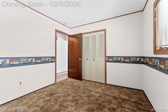 25556 Rusty Street, Taylor, MI 48180