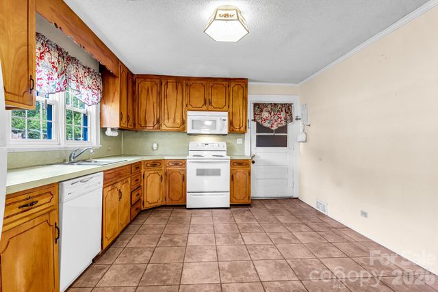 1325 Longview Avenue, Salisbury, NC 28146