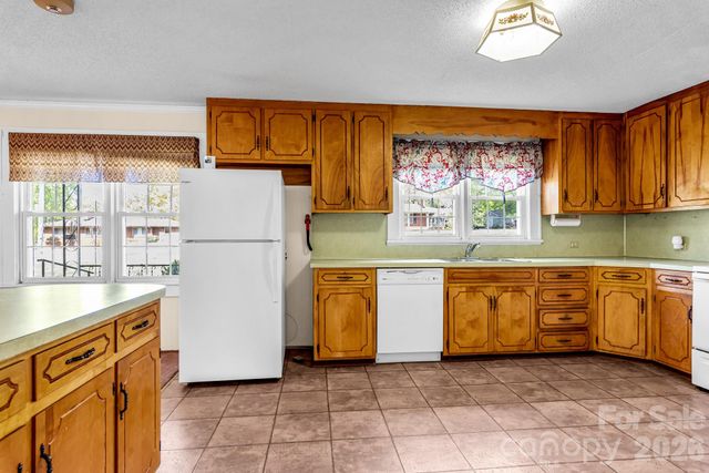 1325 Longview Avenue, Salisbury, NC 28146