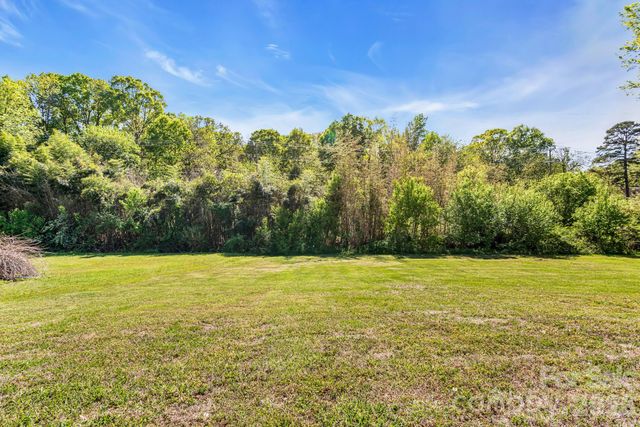 1325 Longview Avenue, Salisbury, NC 28146