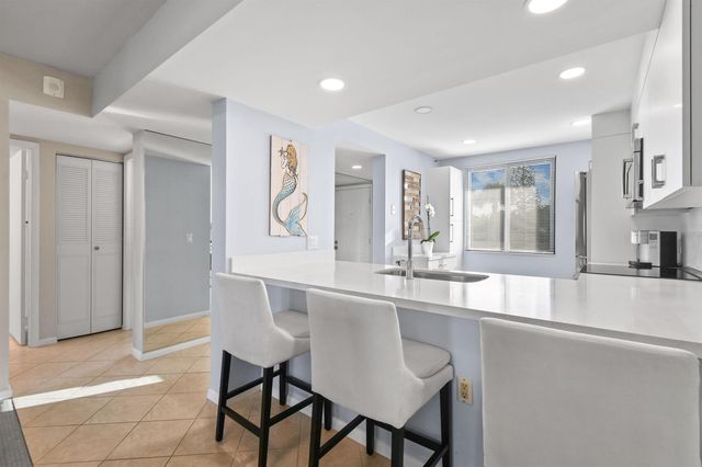 501 S Seas Drive 206, Jupiter, FL 33477