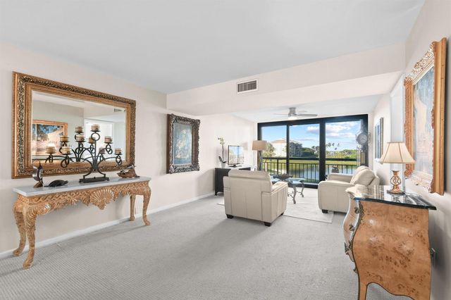 501 S Seas Drive 206, Jupiter, FL 33477