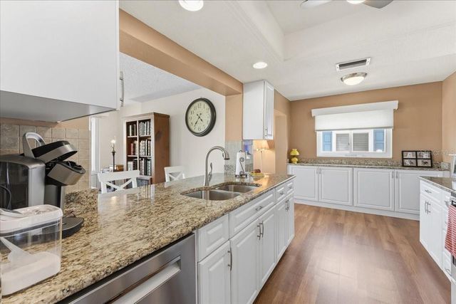 9875 MAINLANDS BOULEVARD W, Pinellas Park, FL 33782