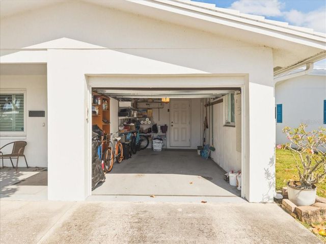 9875 MAINLANDS BOULEVARD W, Pinellas Park, FL 33782
