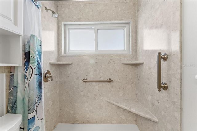 9875 MAINLANDS BOULEVARD W, Pinellas Park, FL 33782