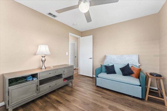 9875 MAINLANDS BOULEVARD W, Pinellas Park, FL 33782
