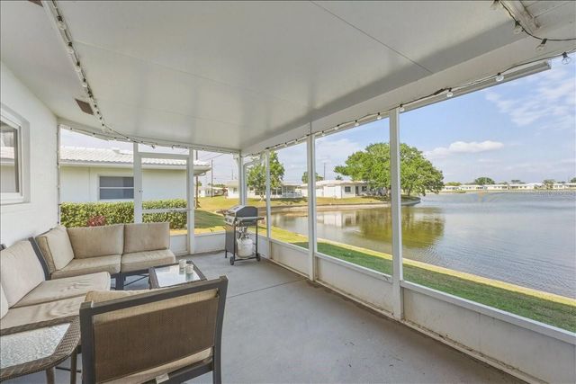 9875 MAINLANDS BOULEVARD W, Pinellas Park, FL 33782