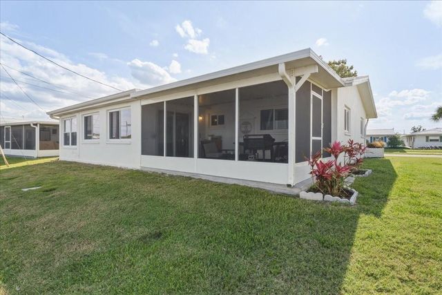 9875 MAINLANDS BOULEVARD W, Pinellas Park, FL 33782