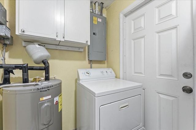 9875 MAINLANDS BOULEVARD W, Pinellas Park, FL 33782