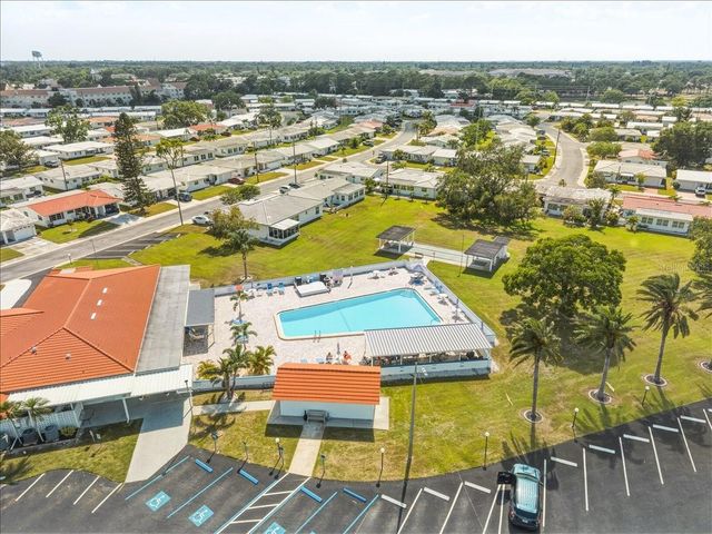 9875 MAINLANDS BOULEVARD W, Pinellas Park, FL 33782