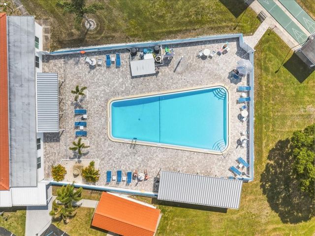 9875 MAINLANDS BOULEVARD W, Pinellas Park, FL 33782