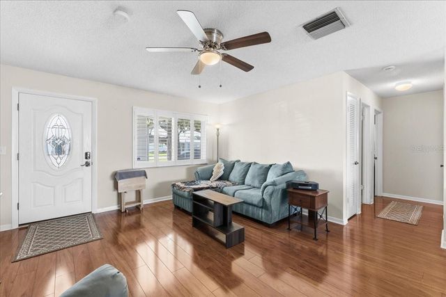 9875 MAINLANDS BOULEVARD W, Pinellas Park, FL 33782