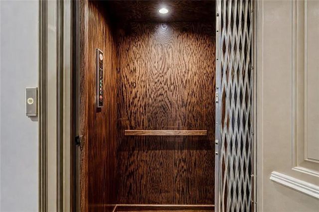 4241 Weaver SE Street, Smyrna, GA 30080