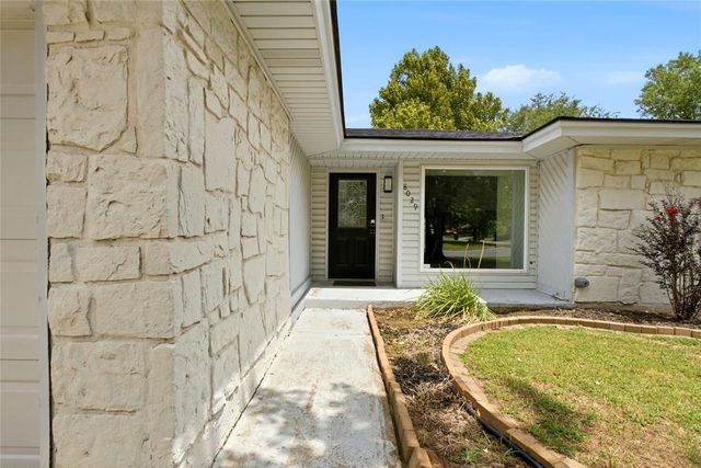 8029 NW 89th Street, Oklahoma City, OK 73132