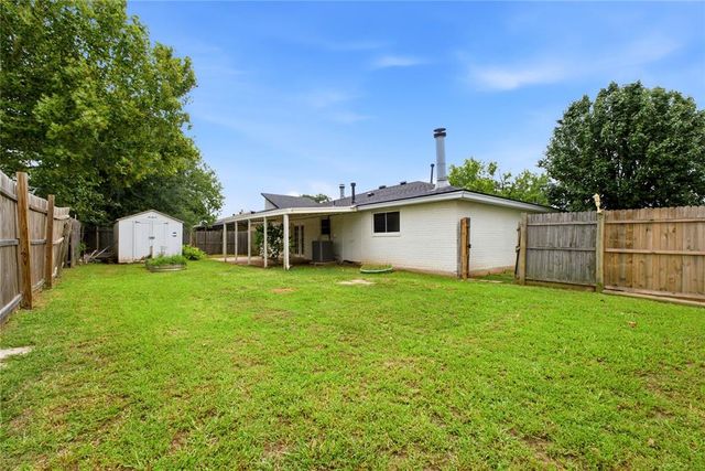 8029 NW 89th Street, Oklahoma City, OK 73132