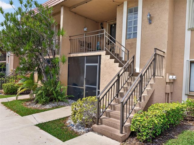 205 Lakeview Dr 103, Weston, FL 33326