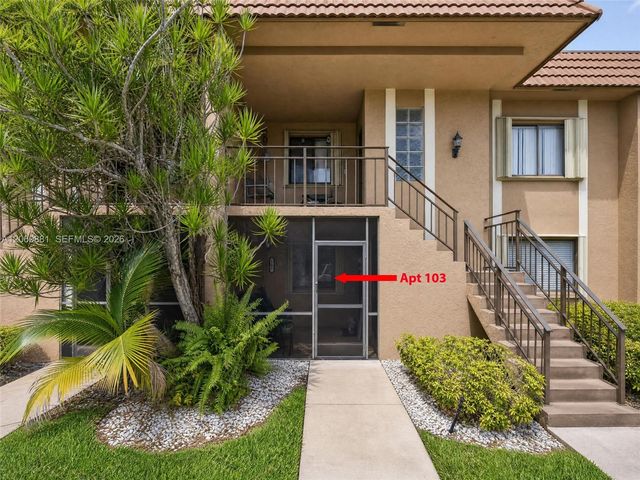 205 Lakeview Dr 103, Weston, FL 33326