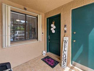 205 Lakeview Dr 103, Weston, FL 33326