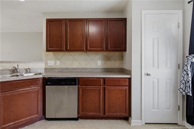 142 Collinwood Drive 821, Raeford, NC 28376