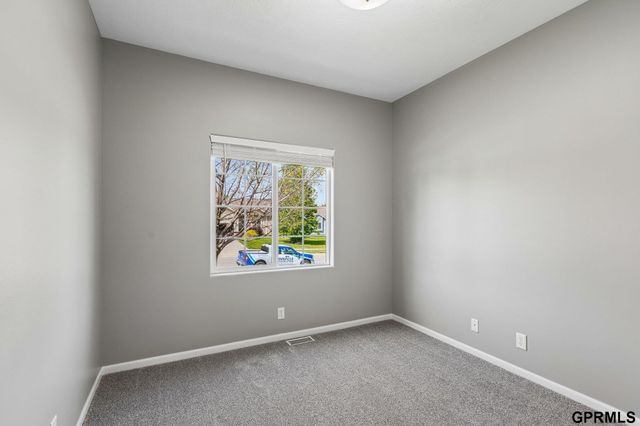 20715 Locust Street, Gretna, NE 68028