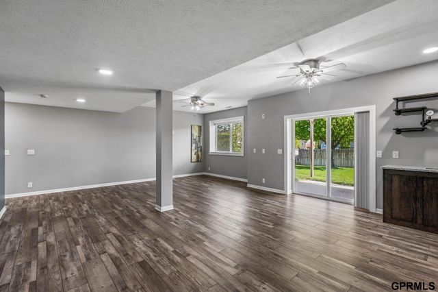 20715 Locust Street, Gretna, NE 68028