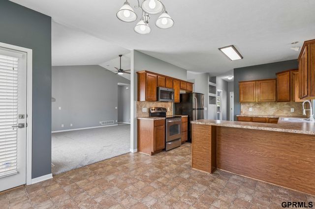 20715 Locust Street, Gretna, NE 68028