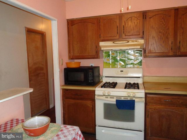 5418 HAWTHORNE ST, Philadelphia, PA 19124