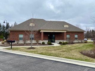 70 Landover Parkway, Hawthorn Woods, IL 60047