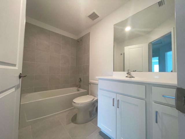 6907 Broadwater Lane, Lake Worth, FL 33467