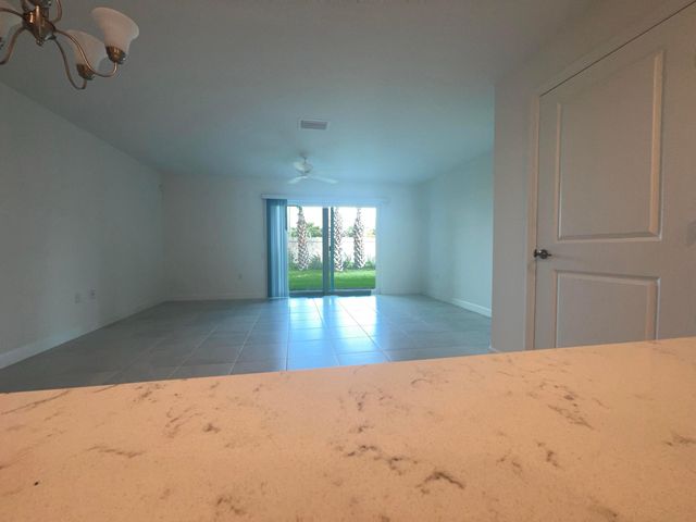 6907 Broadwater Lane, Lake Worth, FL 33467